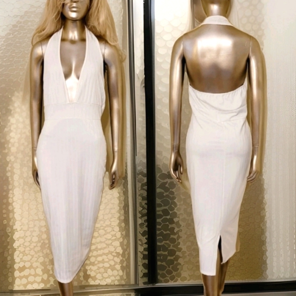 NWOT White Sleeveless Ribbed Plunge V Neck Halter Backless Bodycon Maxi Dress